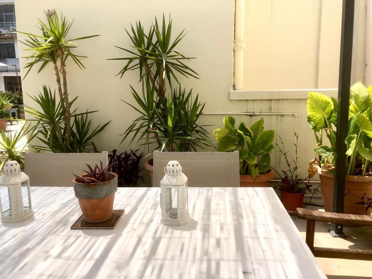 Mid Century 3 Bdr City Centre Townhouse เอเธนส์ ภายนอก รูปภาพ
